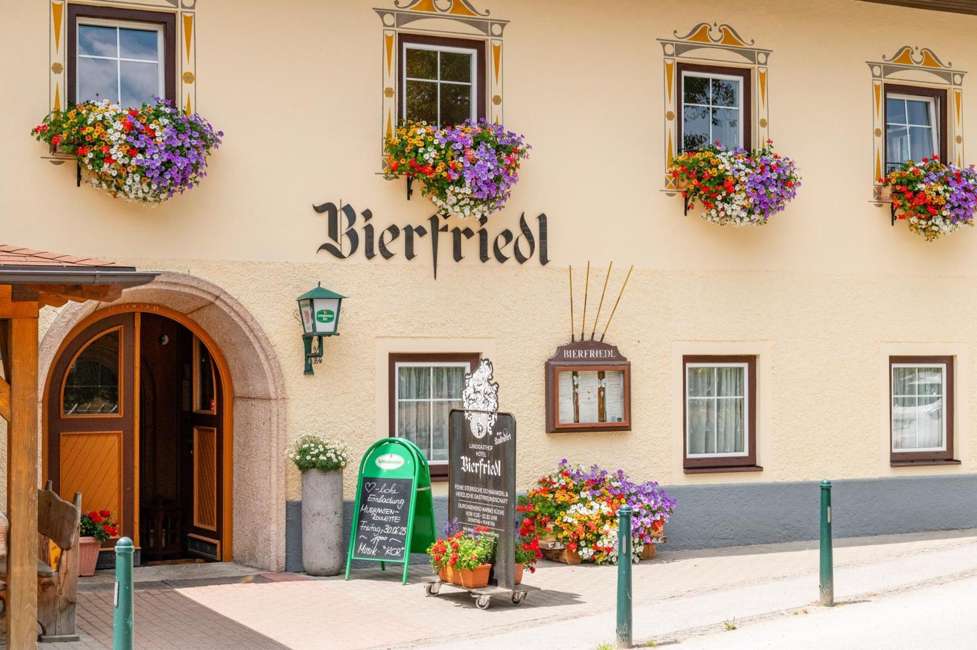 Landgasthof Bierfriedl Hotel Pruggern Exterior photo