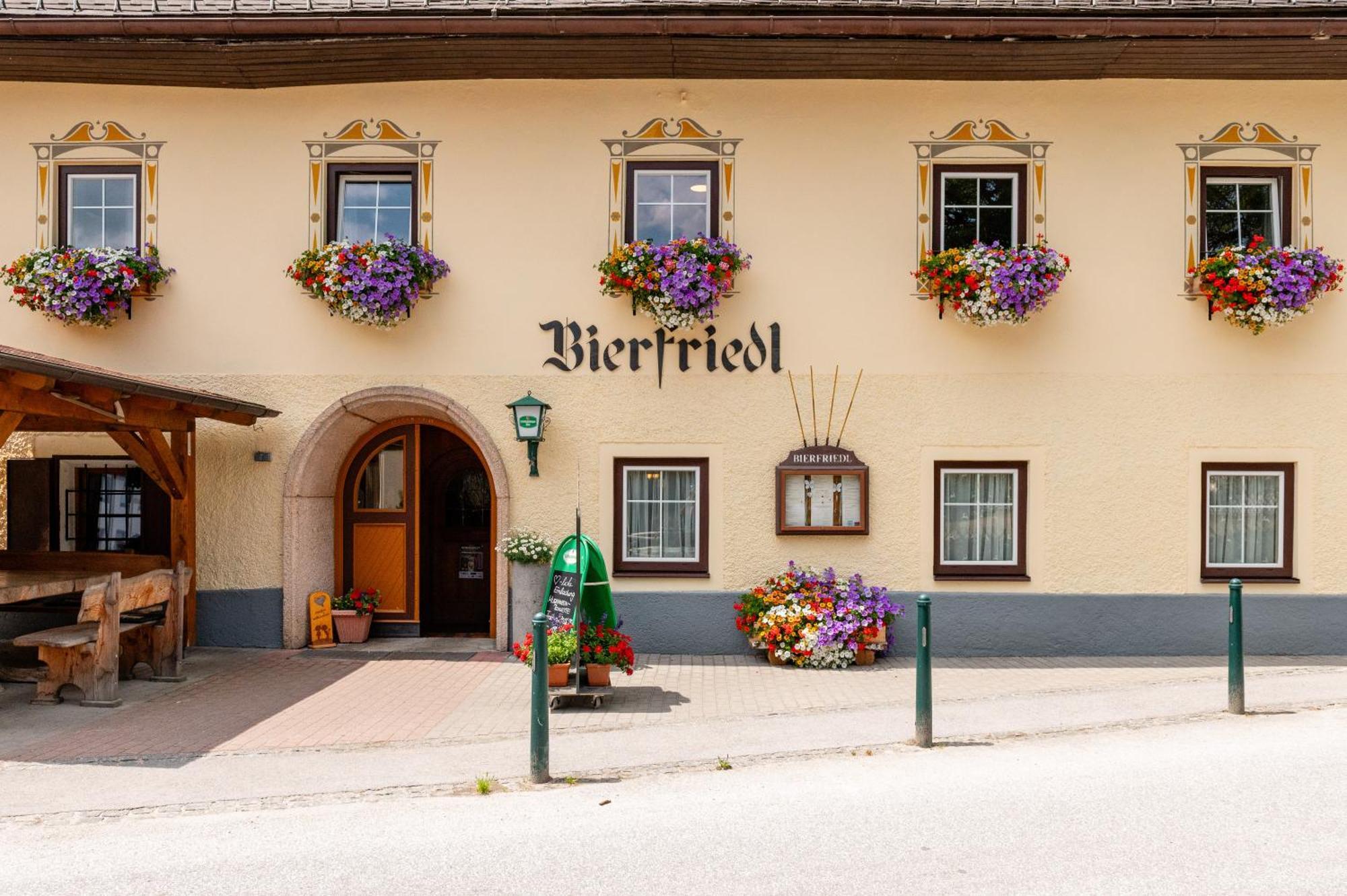 Landgasthof Bierfriedl Hotel Pruggern Exterior photo